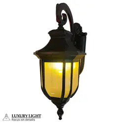 چراغ دیواری پلاستیکی زرین