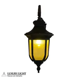 چراغ دیواری پلاستیکی زرین