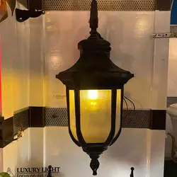 چراغ دیواری پلاستیکی زرین