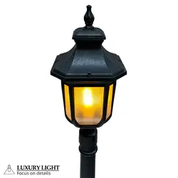 چراغ چمنی پلاستیکی زرین