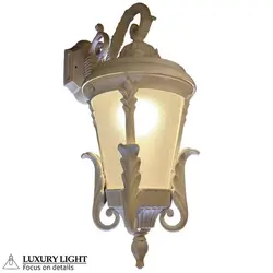 چراغ دیواری آرتین