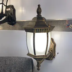 چراغ دیواری ویلا ضدآب خمره ای رابو