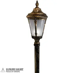 چراغ محوطه ویلا چمنی آترون