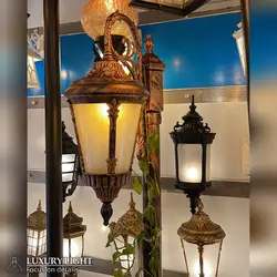 چراغ ایستاده حیاطی تکشاخه آترون