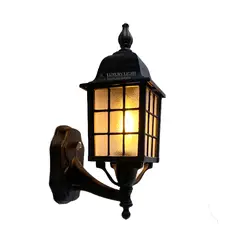چراغ دیواری حیاطی فلزی مشبک