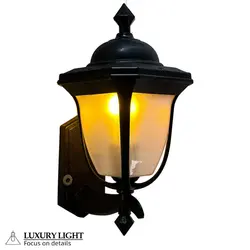 چراغ حیاطی پارکی پلاستیکی دیواری لاله