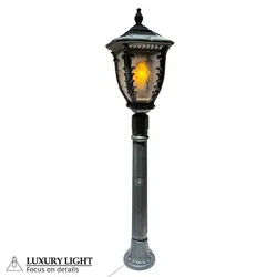 چراغ حیاطی پلاستیکی چمنی کارن