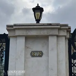 چراغ حیاطی سردری پلاستیکی کارن