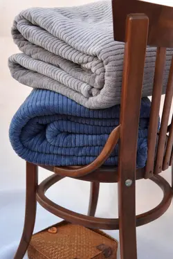 پتو تک نفره چهار فصل رنگ طوسی روشن