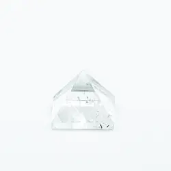 هرم کوارتز شفاف