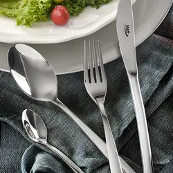 سرویس قاشق و چنگال ۱۵۸ پارچه فلورانس ساده جعبه چوبی پایه‌دار