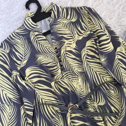 تونیک یقه پنج دکمه طرح برگ سوزنی