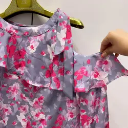 شومیز سرشانه با طرح گلدار سرخابی