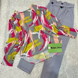 شومیز آستین سه دکمه طرح قلمو نقاشی طوسی