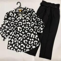 شومیز یقه کارتیه طرح ابر سفید