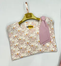 شومیز سرشانه واشری طرح سنجاقکی صورتی