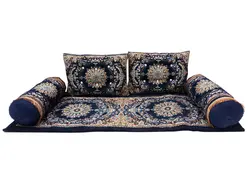 تشک نمدی و بالش آبی کاربنی تخت سنتی