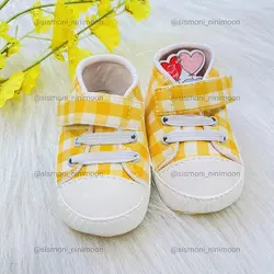 پاپوش چهارخونه