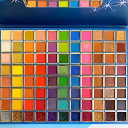 سایه چشم 88 رنگ Via letvass طرح قو