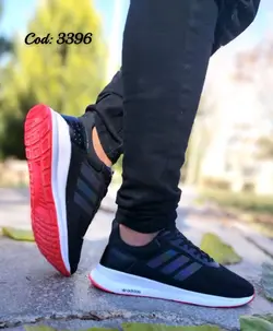 حراج استثنایی کفش کتونی اسپرت مردانه وپسرانه مدل اسپیسر ادیداس  خاص و مدرن مشکی هولوگرامی زیره قرمز