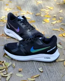 حراج ویژه کفش کتونی اسپرت مردانه وپسرانه مدل نایک اسپیسر فوق العاده شیک رنگ مشکی نایک هولوگرامی