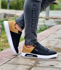 حراج ویژه کفش کتونی اسپرت مردانه وپسرانه مدل  clarks  راحت و سبک رنگ مشکی خردلی