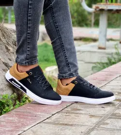 حراج ویژه کفش کتونی اسپرت مردانه وپسرانه مدل  clarks  راحت و سبک رنگ مشکی خردلی