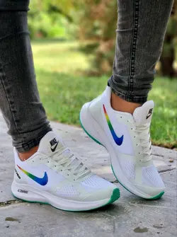 فروش ویژه کفش کتونی اسپرت مردانه و پسرانه مدل نایک اسپیسر زیره پیو رنگ سفید نایک رنگی بسیار خاص و زیبا