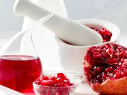 سرم مرطوب کننده و جوانساز صورت سلطانا رز عصاره انار sul tana rose