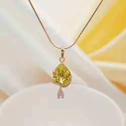 پلاک و آویز زنانه ژوپینگ مدل اشکی نگین دار