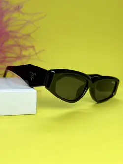 عینک آفتابی زنانه جدید  PRADA مد سال ۱۴۰۲
