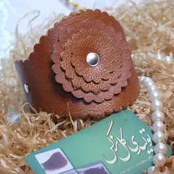 بازوبند چرمی طرح اطلسی عسلی