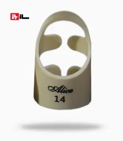 مضراب سه تار پلاستیکی