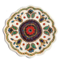 رومیزی پته دوزی گرد بادامی