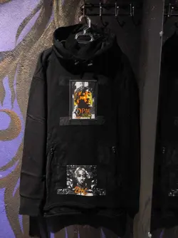 هودی پشت چاپ یقه اسکی