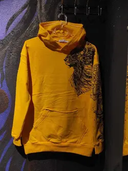 هودی نیم  رخ شیر