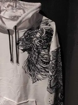 هودی نیم  رخ شیر