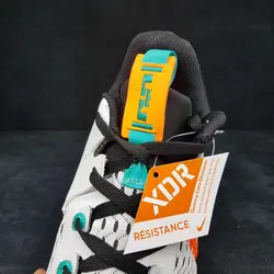 NIKE LEBRON WITNESS 5