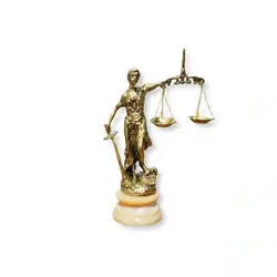 قیمت و خرید تندیس فرشته عدالت برنجی با پایه سنگی | فروشگاه وکلا