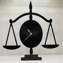 ساعت دیواری طرح ترازو عدالت