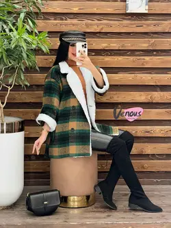 پالتو چهارخونه یقه خز کد 2064 شیک و خاص در مجموعه ونوس مد