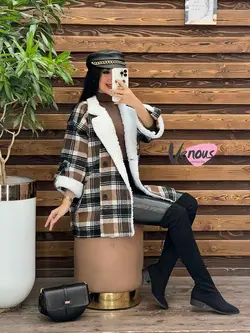 پالتو چهارخونه یقه خز کد 2064 شیک و خاص در مجموعه ونوس مد