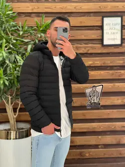 کاپشن آمبردی مشکی کد 942 درشعبه مردانه مجموعه انلاین ونوس مد