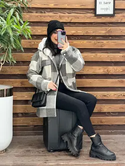 شکت چهارخونه کلاه خز کد 2329 شیک و جذاب در مجموعه ونوس مد