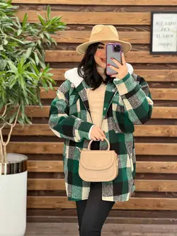 شکت چهارخونه کلاه خز کد 2329 شیک و جذاب در مجموعه ونوس مد