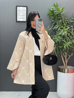 خرید اینترنتی مانتو ژاکارد یقه دکمه دار کد 2453 در ونوس مد