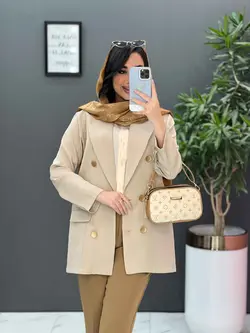 مانتو مازراتی دکمه طلایی کد 2585 در فروشگاه آنلاین ونوس مد