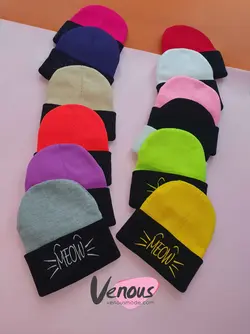 خرید اینترنتی یا حضوری کلاه بافت meow کد 869 فروشگاه ونوس مد