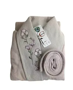 حوله پالتویی گلدوزی شده کاوالی هوم