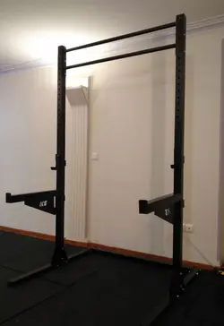 این رک اسکات با مهندسی دقیقی که دارد لازم نیست به زمین وصل شود مناسب بدنسازی و کراس فیت